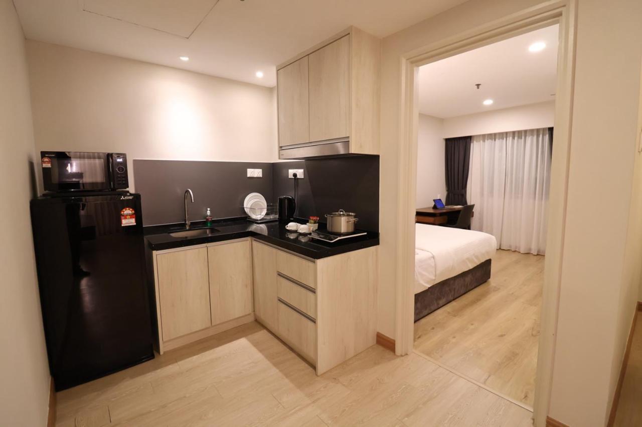 Crown Regency Serviced Suites Куала-Лумпур Экстерьер фото