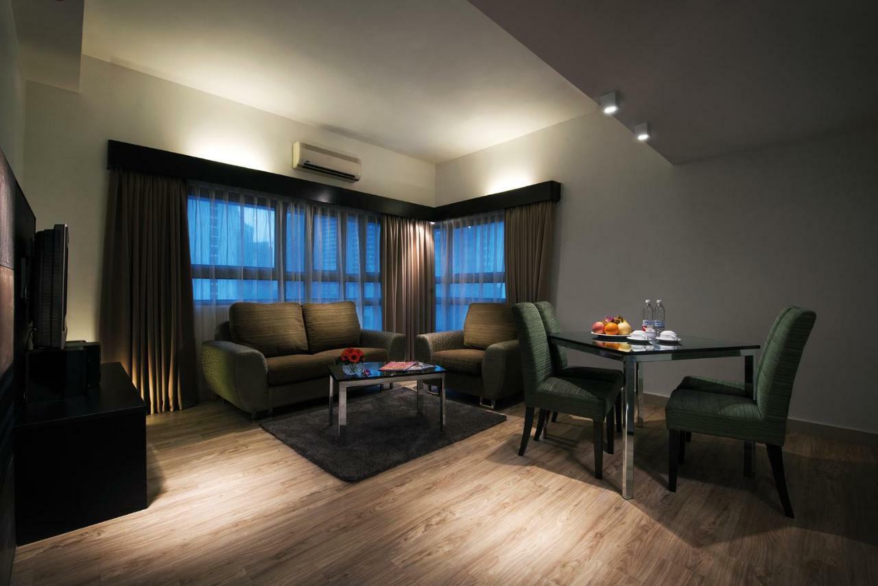 Crown Regency Serviced Suites Куала-Лумпур Экстерьер фото